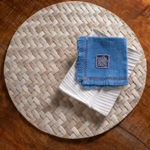 Le vacoa tressé. Le set rond