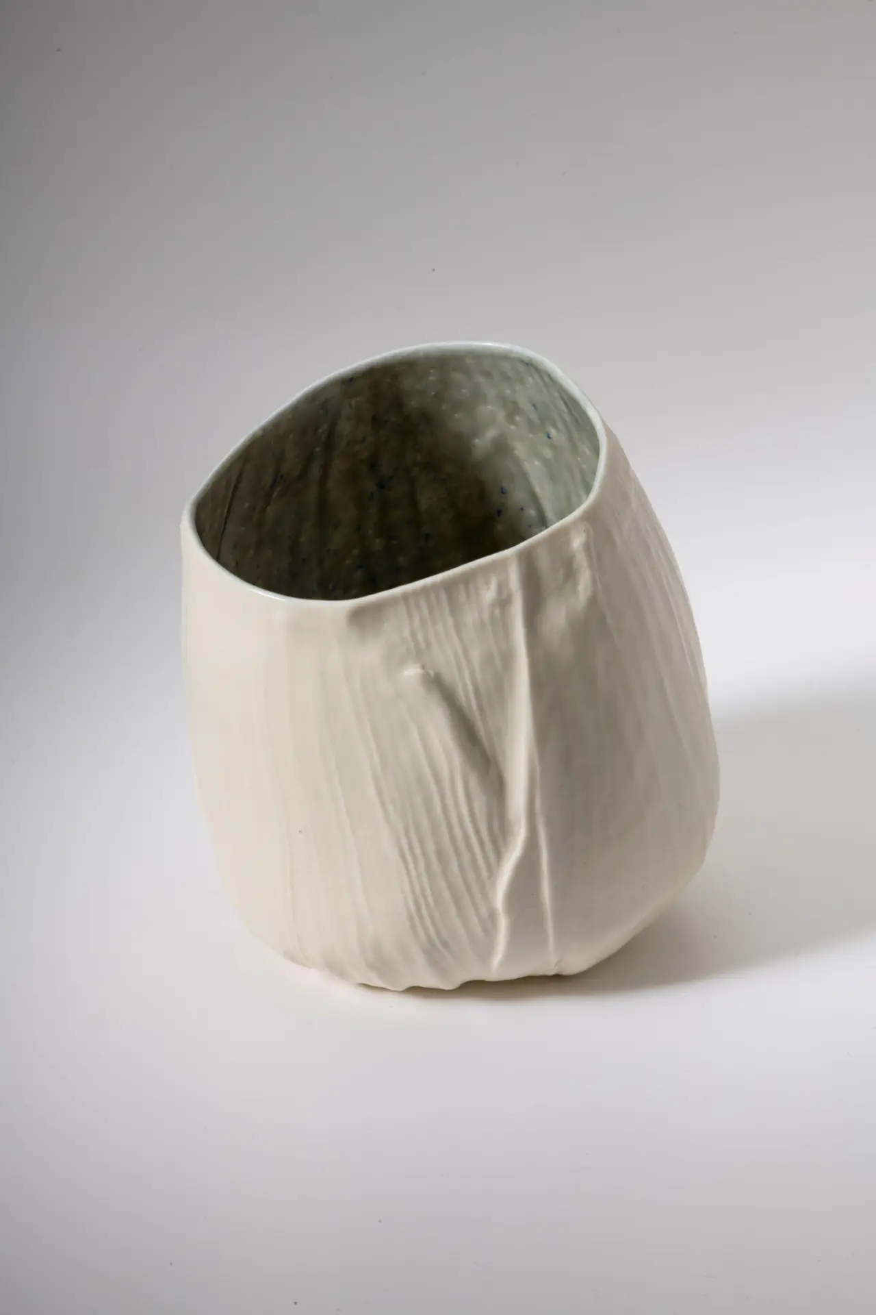 La porcelaine. Grand mug "Baba Fig"