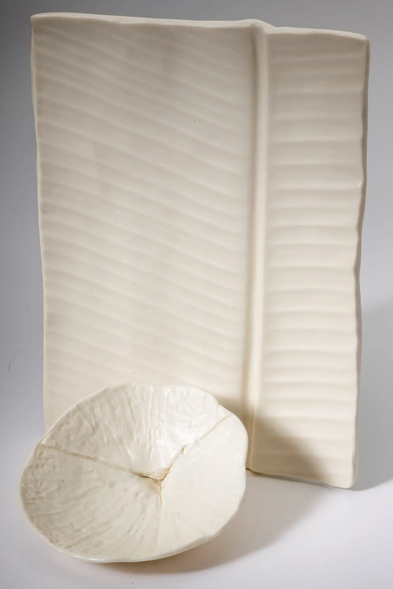 La porcelaine. Petite assiette "Fey Fig" – Image 4