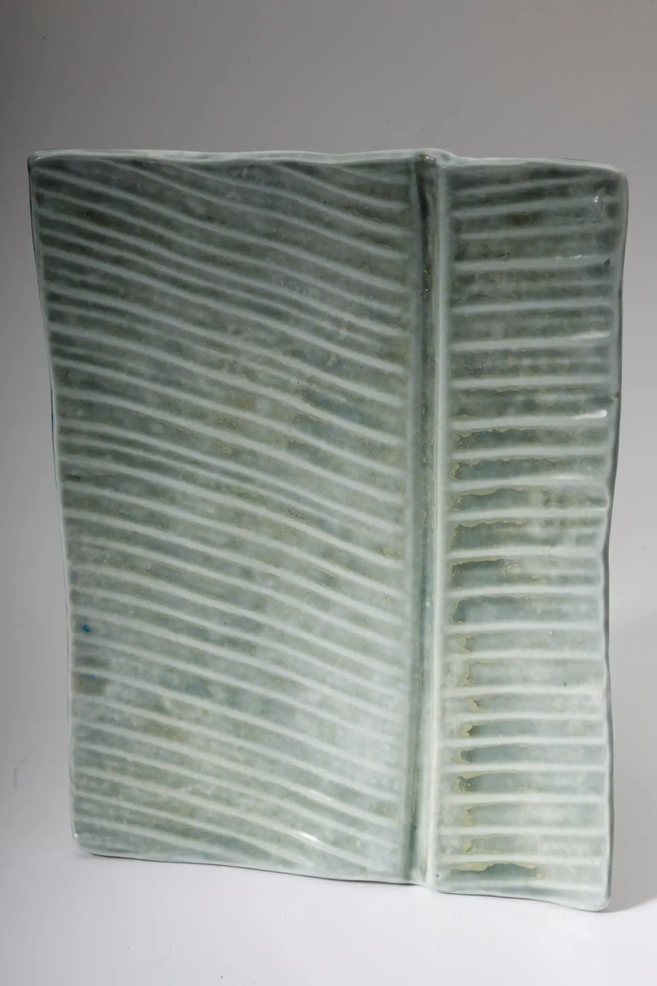 La porcelaine. Petite assiette "Fey Fig" – Image 5