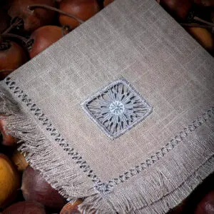 La broderie de Cilaos. La petite serviette