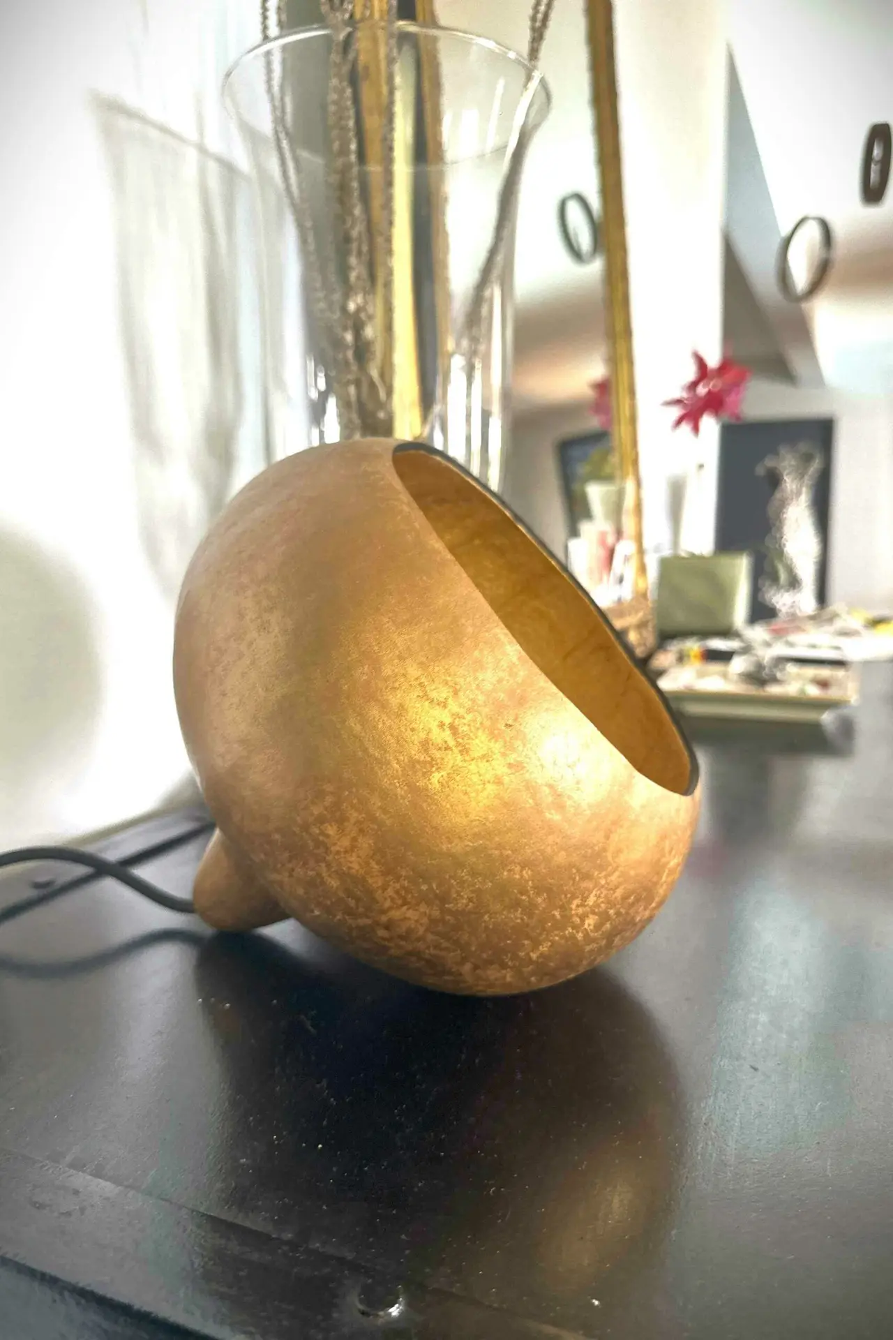 La calebasse. La lampe baladeuse patiné doré – Image 6